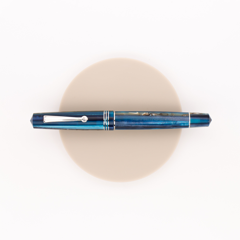 Leonardo Officina Italiana Momento Zero Fountain Pen Hawaii & Rhodium