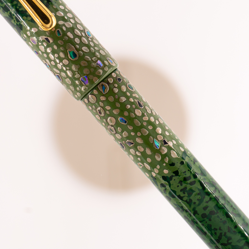 Taccia Hyakko-Hisho Fountain Pen Wakayanagi Limited Edition