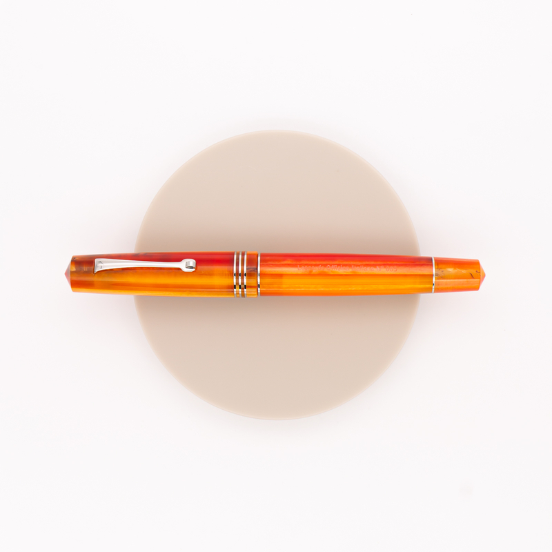 Leonardo Officina Italiana Momento Zero Fountain Pen Mango & Rhodium 14 KT