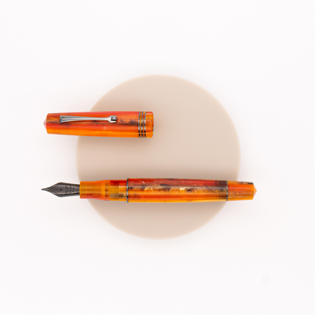 Leonardo Officina Italiana Momento Zero Fountain Pen Mango & Ruthenium 14 KT