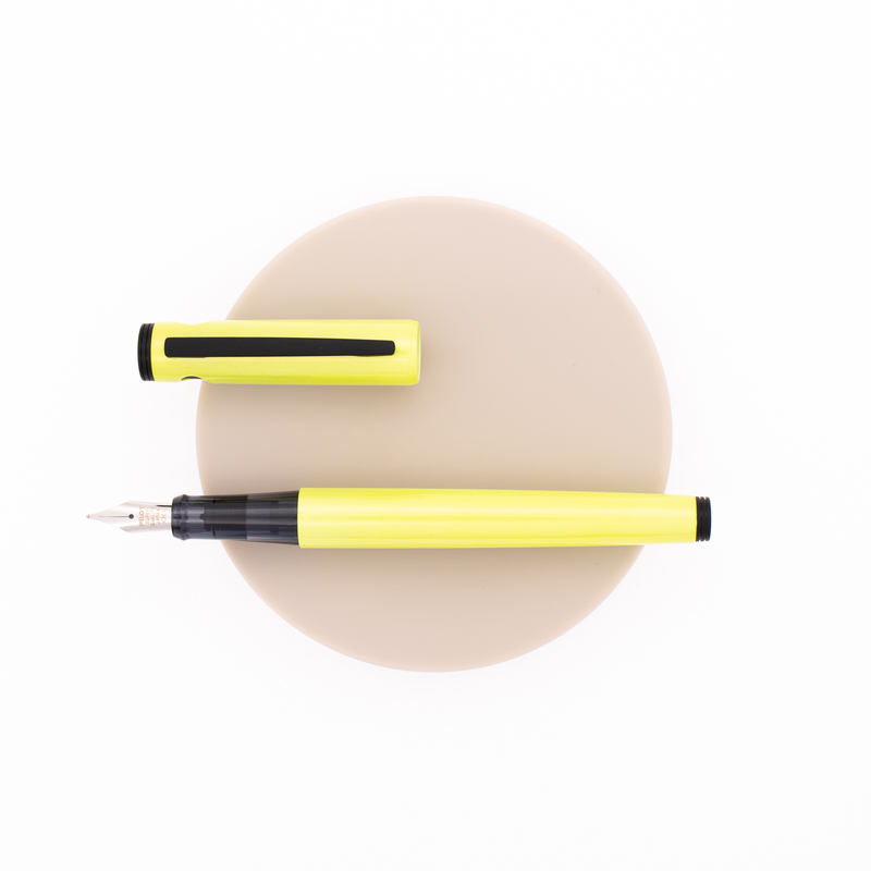 Pilot Lightive Fountain Pen Yellow