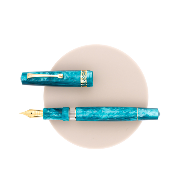 Leonardo Momento Magico 2022 Fountain Pen Emerald Green & Gold