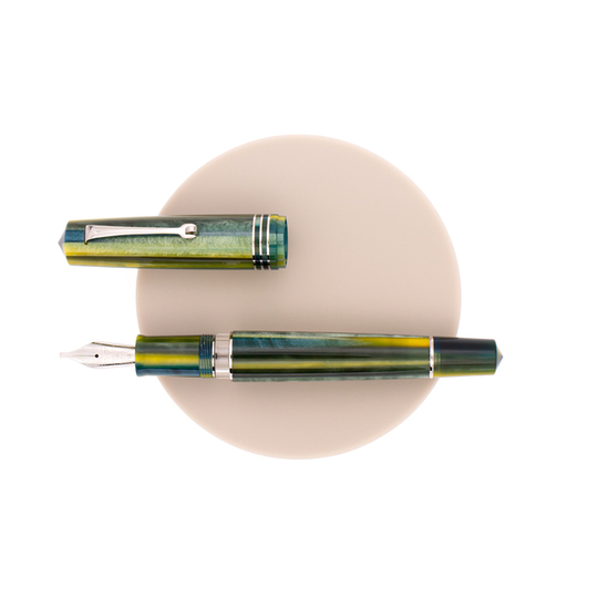 Leonardo Momento Zero Grande 2.0 Fountain Pen Stardust