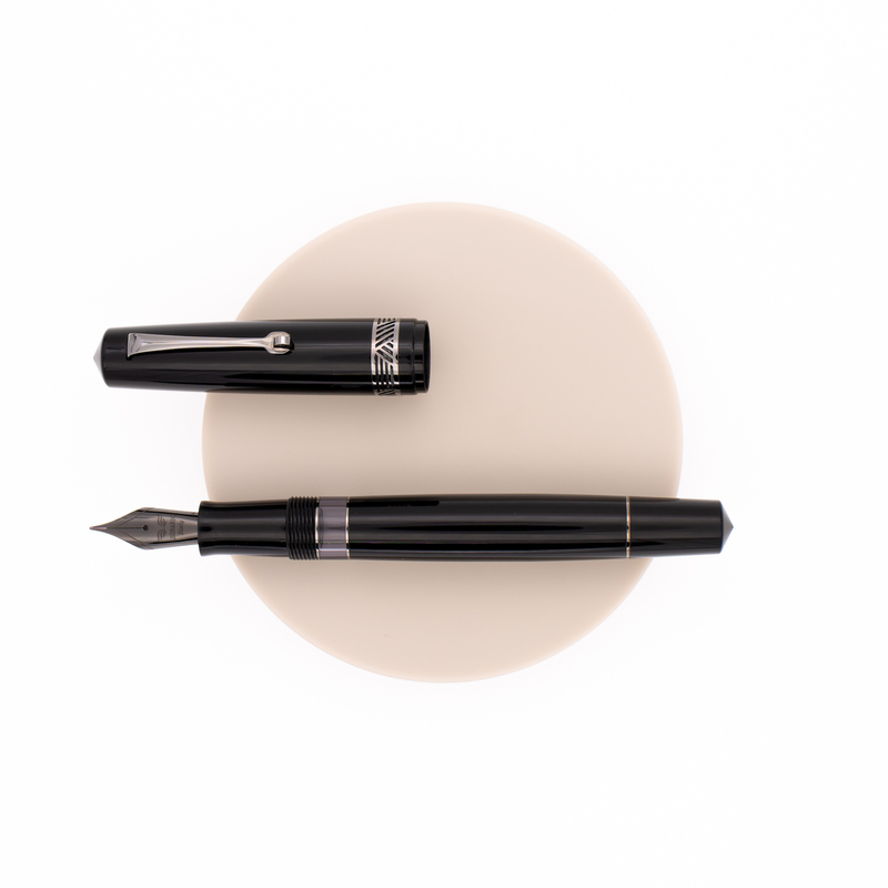 Leonardo Momento Magico Fountain Pen Black Soul Glossy & Ruthenium