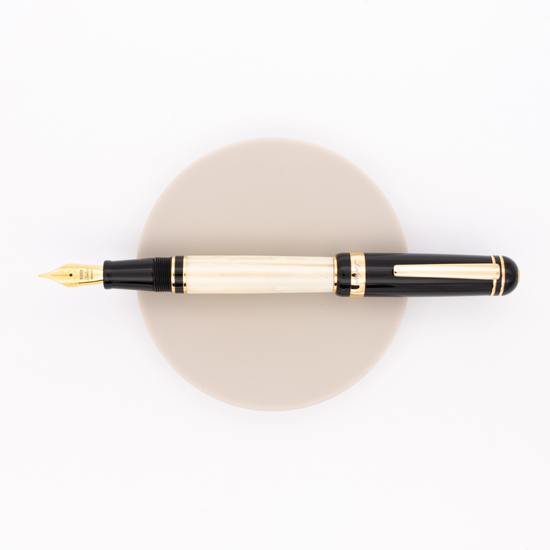 Laban Laban 325 Cambridge Fountain Pen Ivory