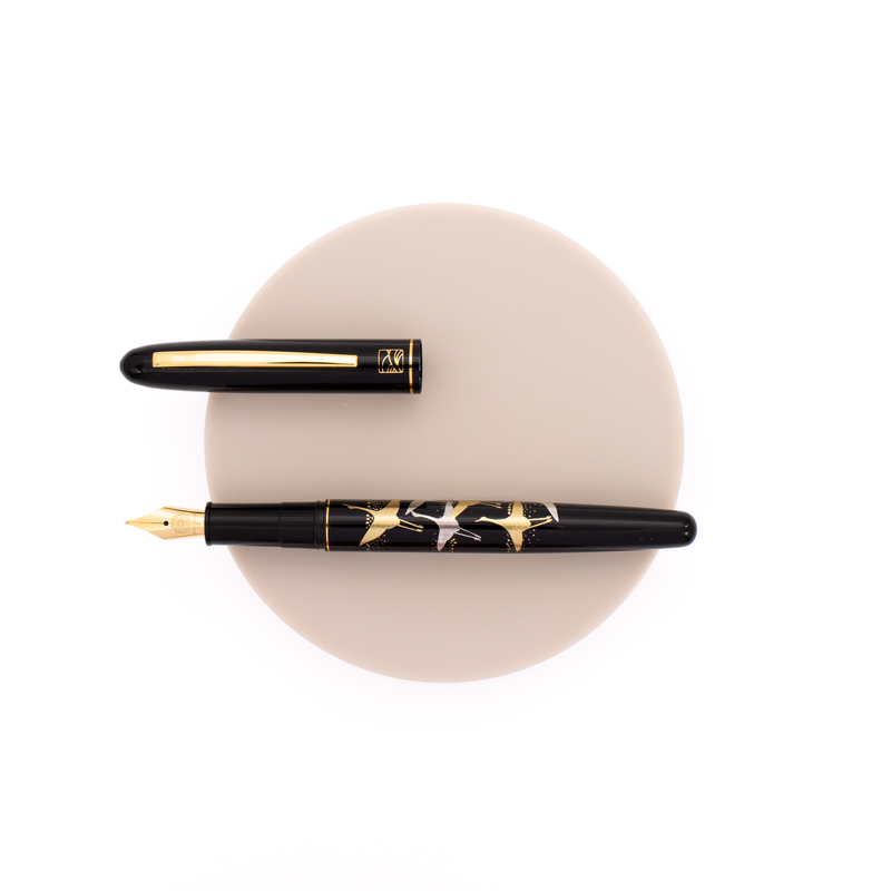 Wancher x Kuretake Kindai Maki-e Fountain Pen Kakuju Black