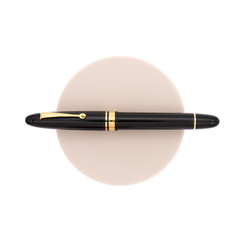 Omas Omas Ogiva Fountain Pen Black & Gold