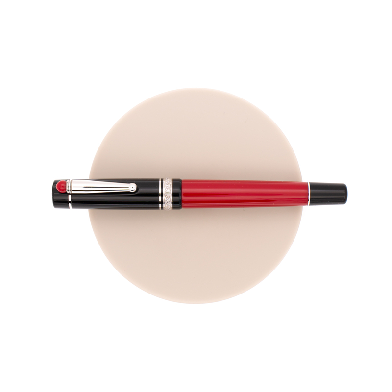 Delta Delta Wè Smorfia Fountain Pen Black & Red