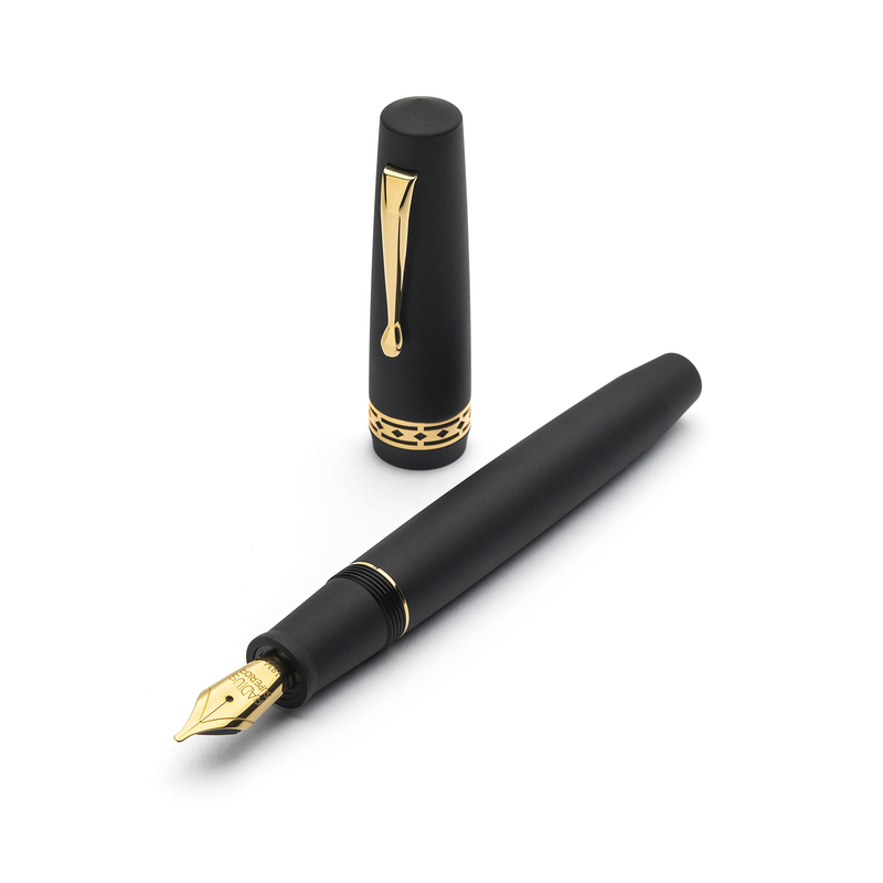 Radius Settimo Matte Black & Gold Fountain Pen Stilo&Stile