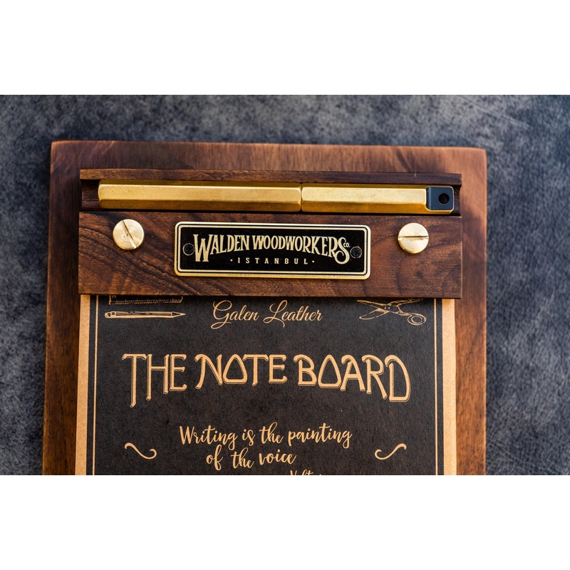 Galen Leather Galen Leather The Note Board Cartella Portablocco in Legno di Noce