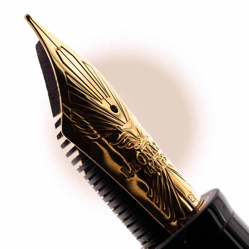 Leonardo Officina Italiana Leonardo Dodici No. 8 Fountain Pen Magmatica & Gold