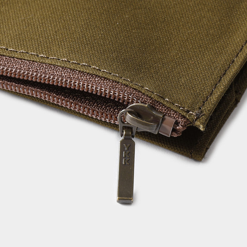 Traveler's Company Traveler's Factory Cotton Zipper Case Passport Size Olive