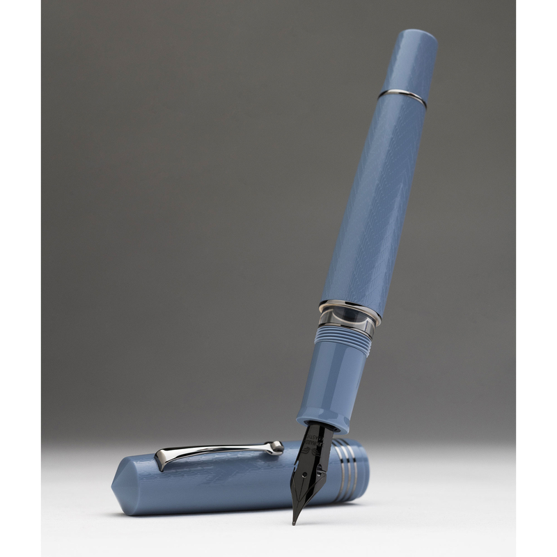 Leonardo Officina Italiana Leonardo Momento Zero Grande 2.0 The Art of Guillochè Fountain Pen Indigo & Ruthenium