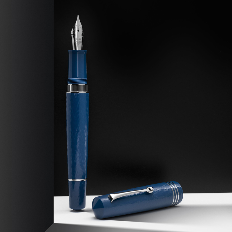 Leonardo Officina Italiana Leonardo Momento Zero Grande 2.0 The Art of Guillochè Fountain Pen Iris Blue & Rhodium