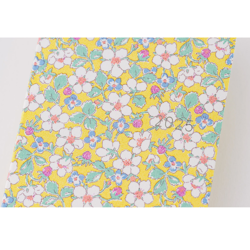 Hobonichi Hobonichi Hon A6 2025 Liberty Fabrics: Paysanne Blossom