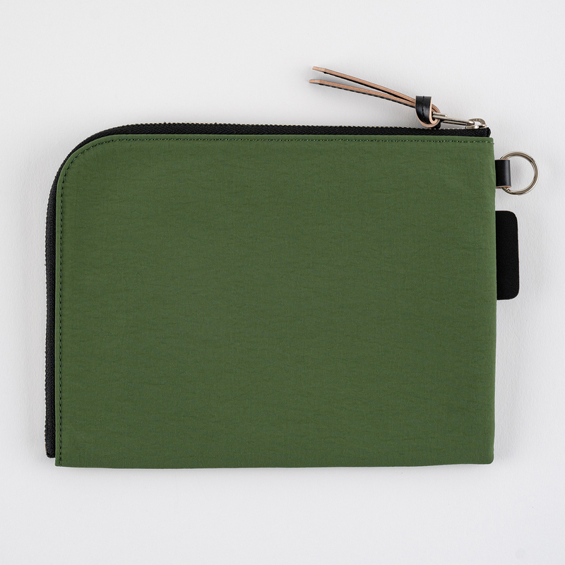 Hobonichi Hobonichi Tragen Flat Pouch per formato A6 Verde