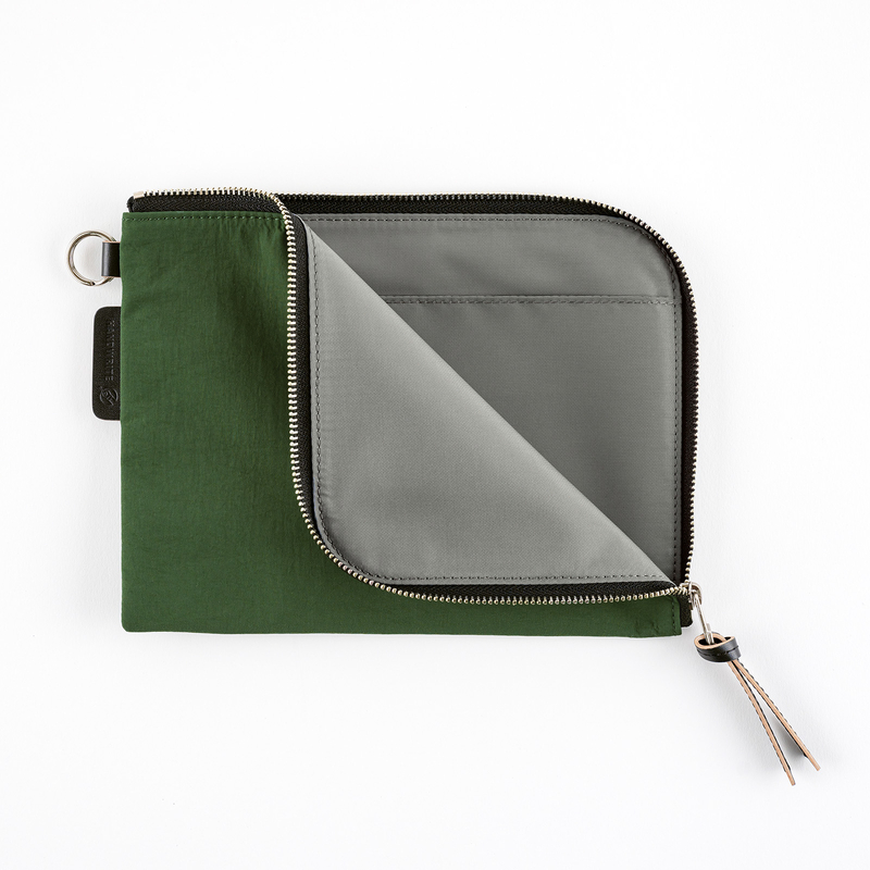 Hobonichi Hobonichi Tragen Flat Pouch per formato A6 Verde