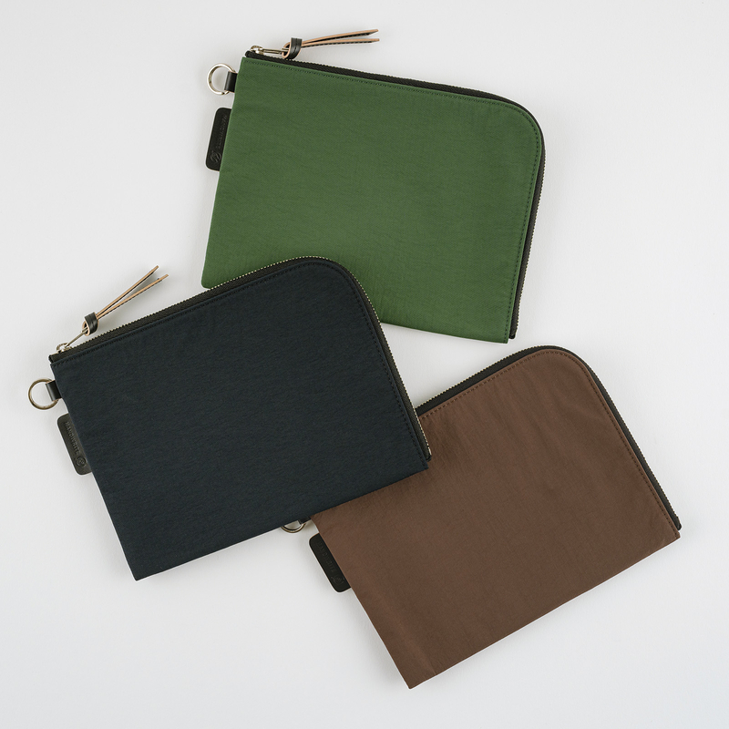 Hobonichi Hobonichi Tragen Flat Pouch per formato A6 Verde