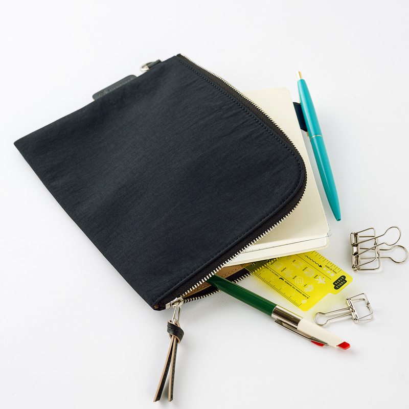 Hobonichi Hobonichi Tragen Flat Pouch for A6 Black