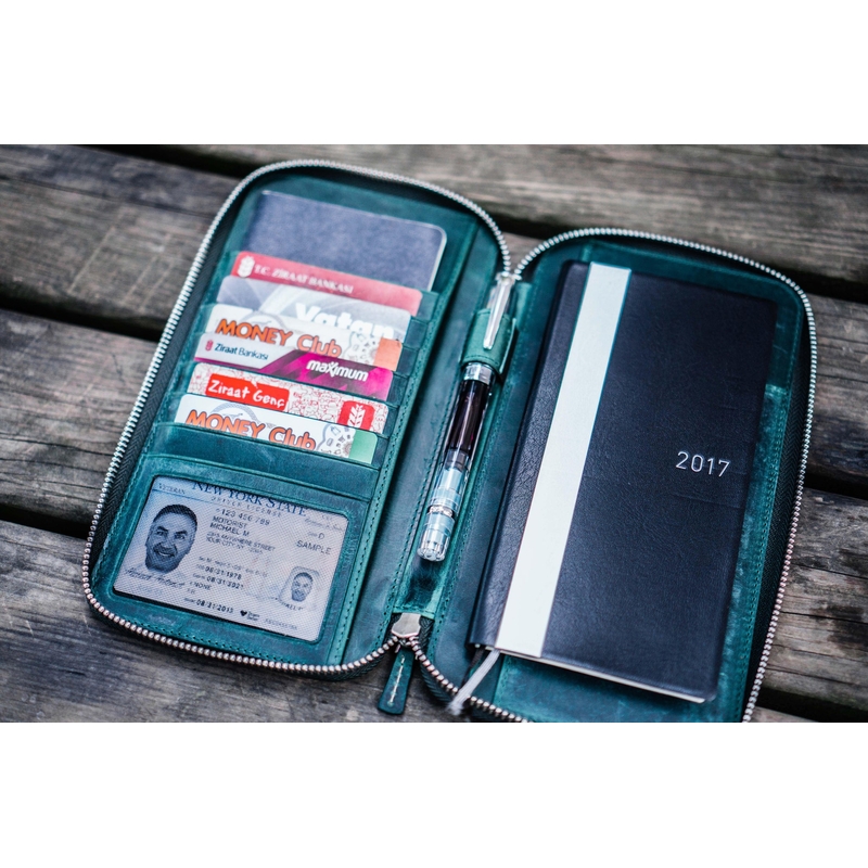 Galen Leather Galen Leather Cover Hobonichi Weeks Mega con Zip Crazy Horse Forest Green