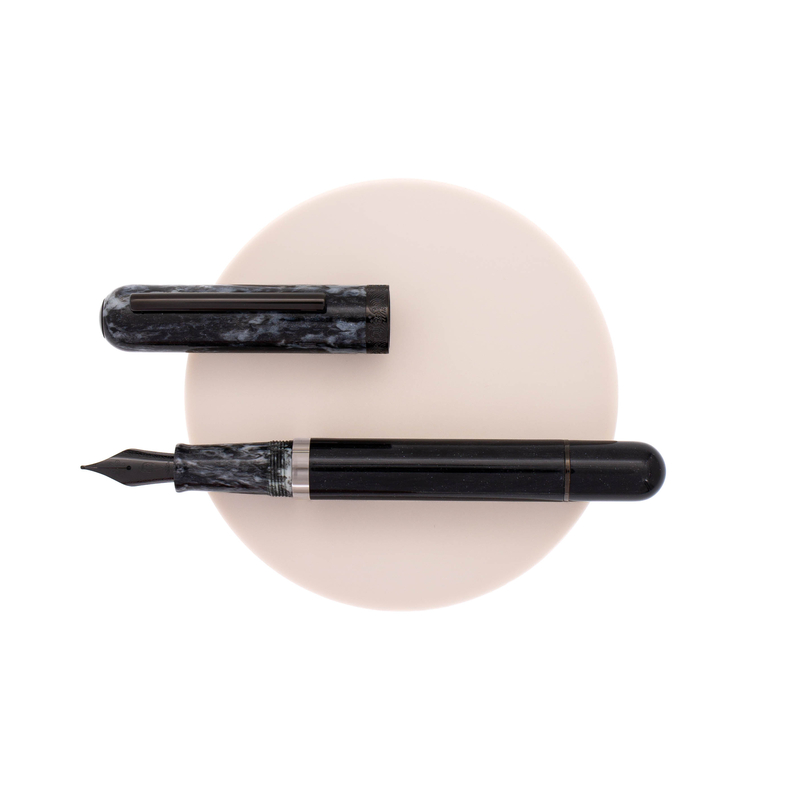 Nahvalur Nahvalur Voyage Fountain Pen Cookies & Cream